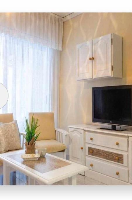 Pink Catia Coqueto Piso Playa Del Cura Apartman Torrevieja Kültér fotó